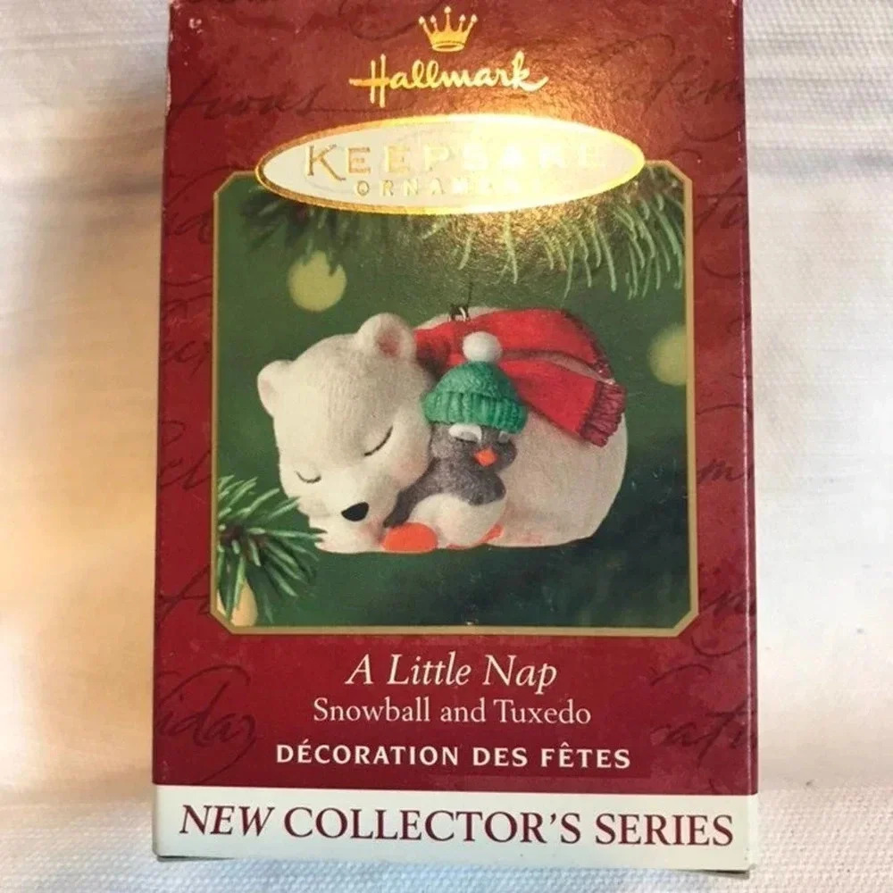 Vintage Hallmark Keepsake Ornament 2001 A little nap Snowball and Tuxedo.